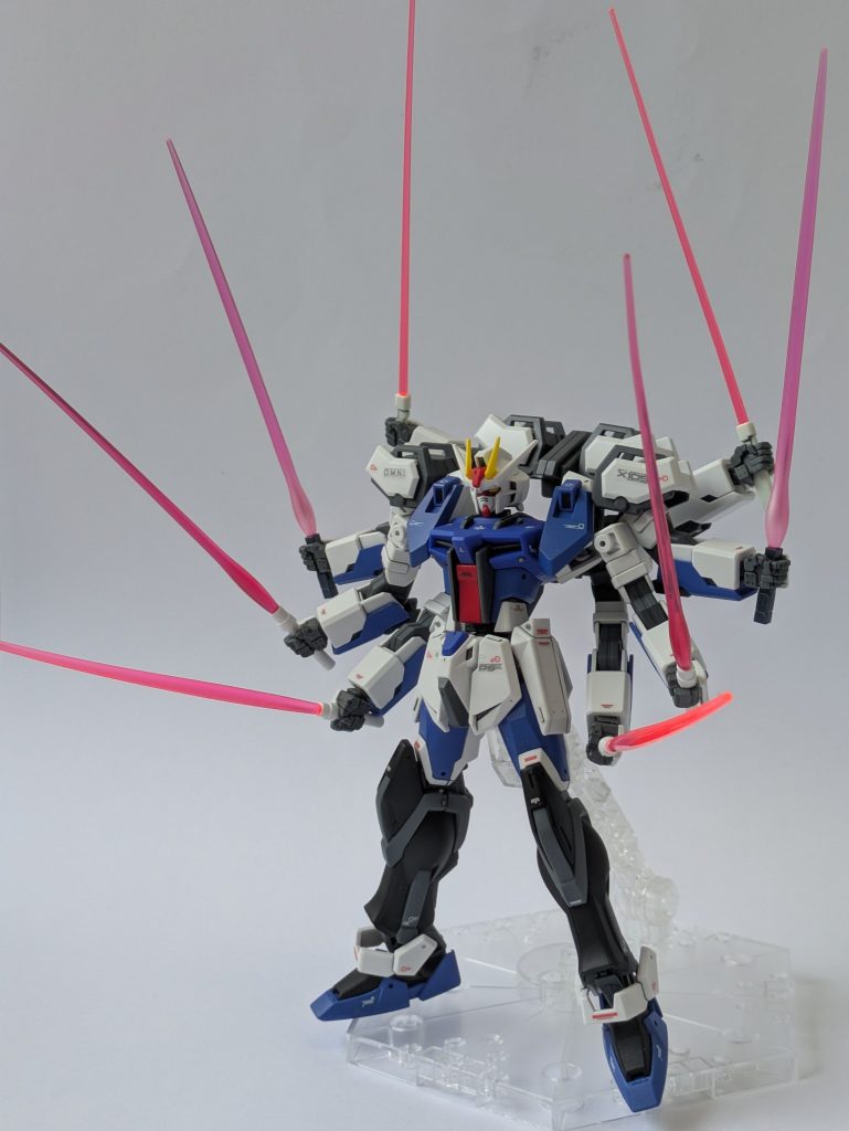 ストライクガンダム 腕8本