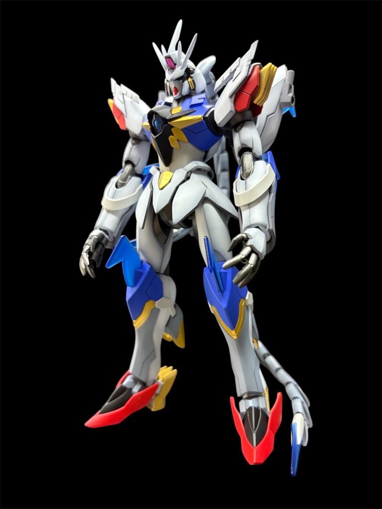 通常形態。ガンダムレギルスを徹底的に改修しAEGシステムで仕上げた機体。