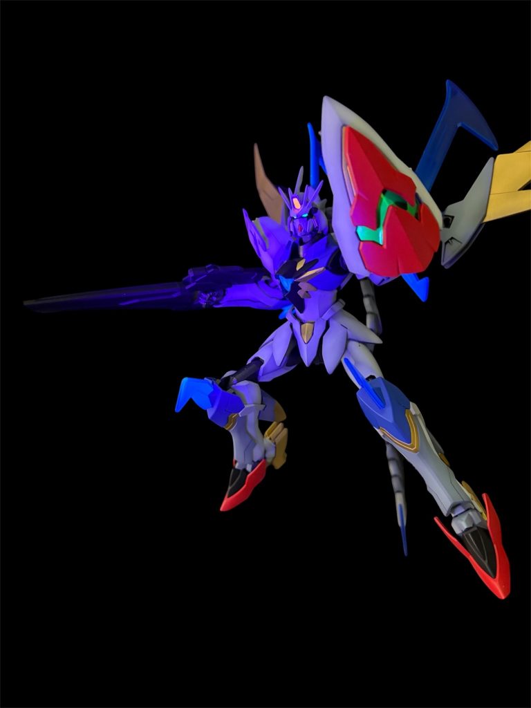 このガンダムヴェイガンを倒すべく産まれた機体が「GバウンサーMK IIグラスフェザー装備」である。