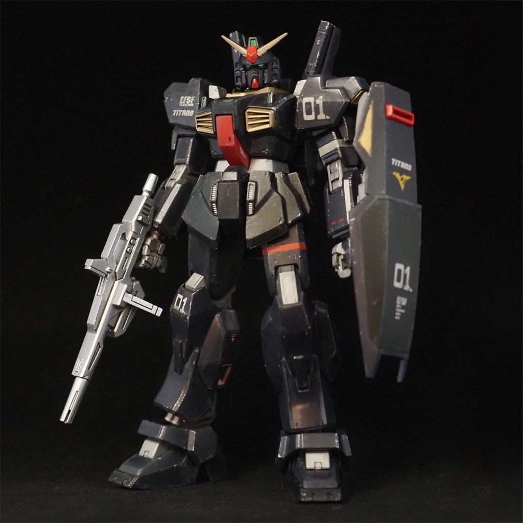 MK-Ⅱの状態でもカッコよくなるよう、デカールをいつもより多めに使っています。