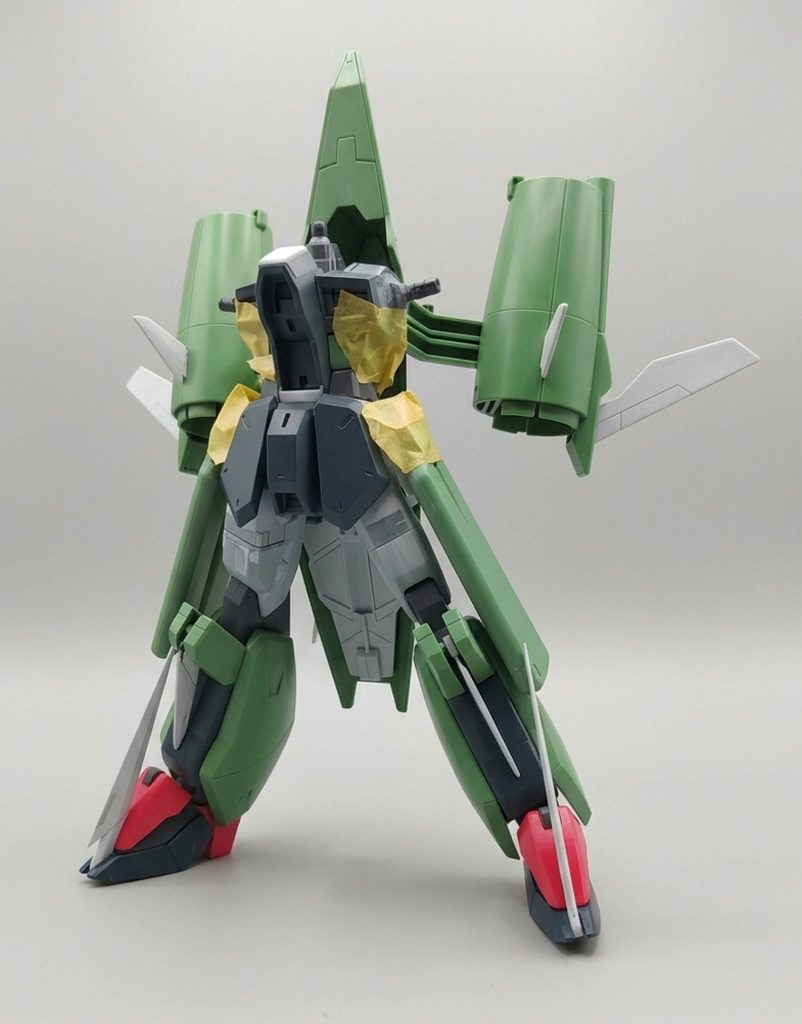 制作過程です(^-^)/頭部と足はMGイージスから移植してます。