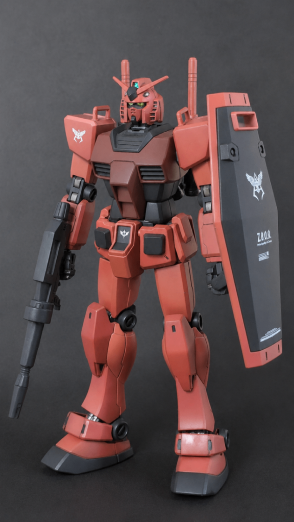 総帥専用機という事でカラーリングはサザビーに寄せてみました。赤色を表現するのが大変でした。