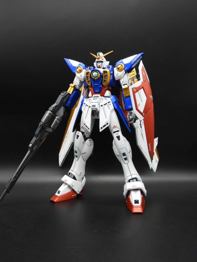 ブルー、レッド、ゴールドはメタリックのマットにしました。