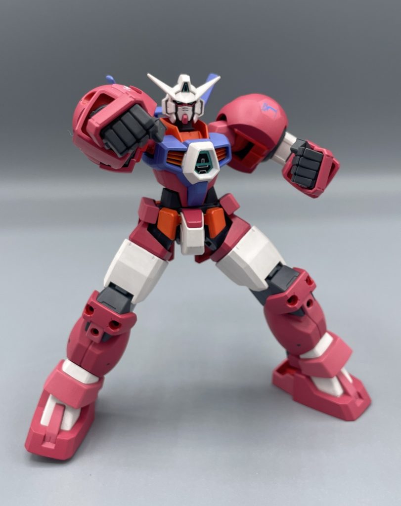 タイタスパンチ!! タイタスは、ライフルやサーベルといった”ガンダムらしい”武装は一切もっていません。頼りになるのは、鍛え上げた肉体のみ! AGE-1ノーマルでは倒せなかったヴェイガン機を、試しに1発ブン殴ってみたら・・・ めっちゃ効くゥ!!www 思わずフリットも「強い・・!」と唸るほどの破壊力でした(笑)