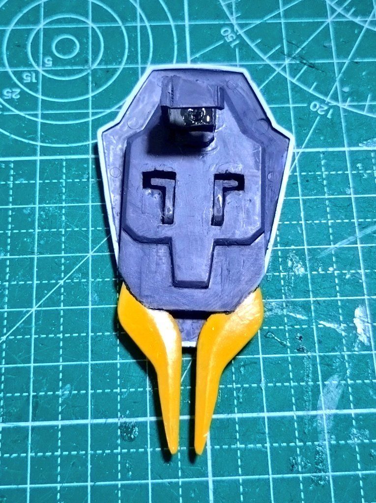 シールド裏