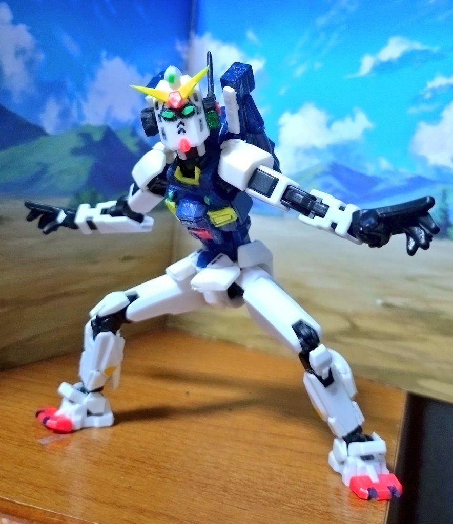 ムーバブルフレーム(嘘)のおかげで色々ポーズが楽しめます。
