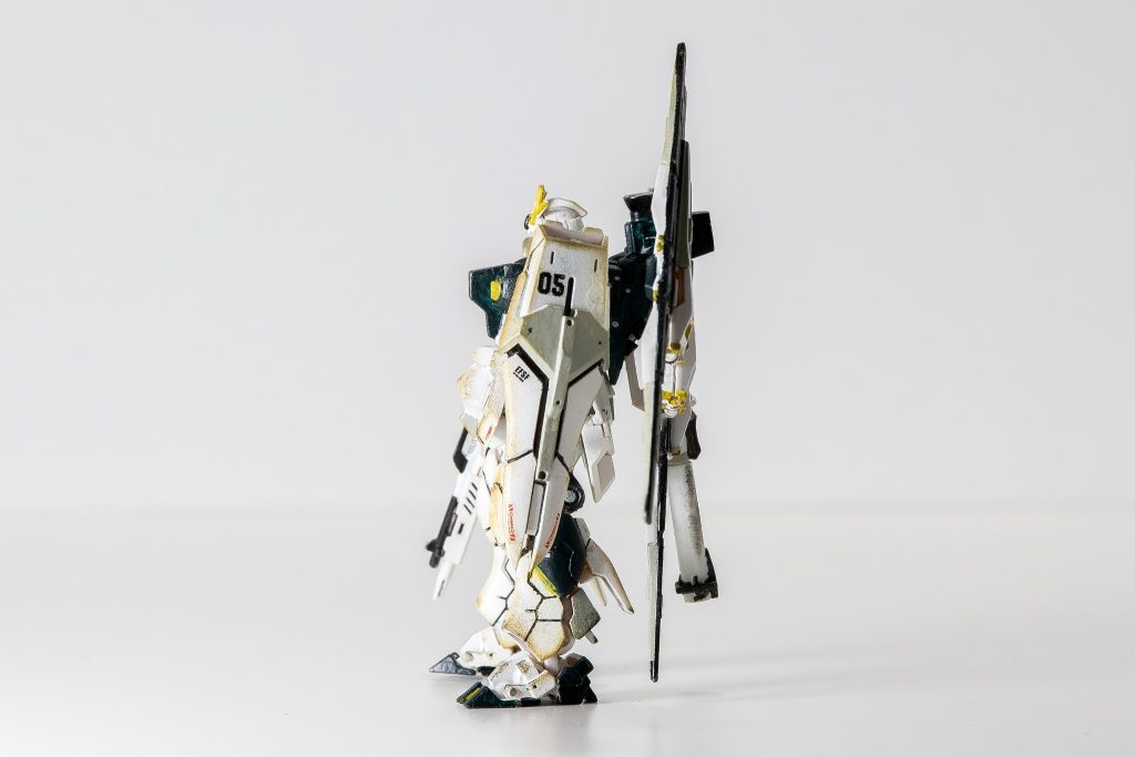 ガンダムアーティファクト νガンダム–3枚目/制作者：Kaki.
