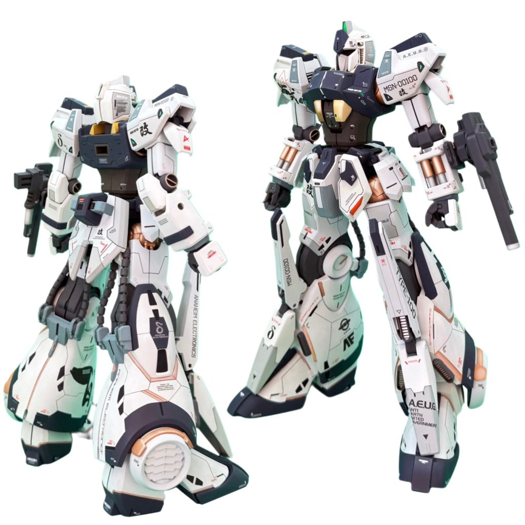 膝部分は、ZZガンダムから装甲を流用しています。
