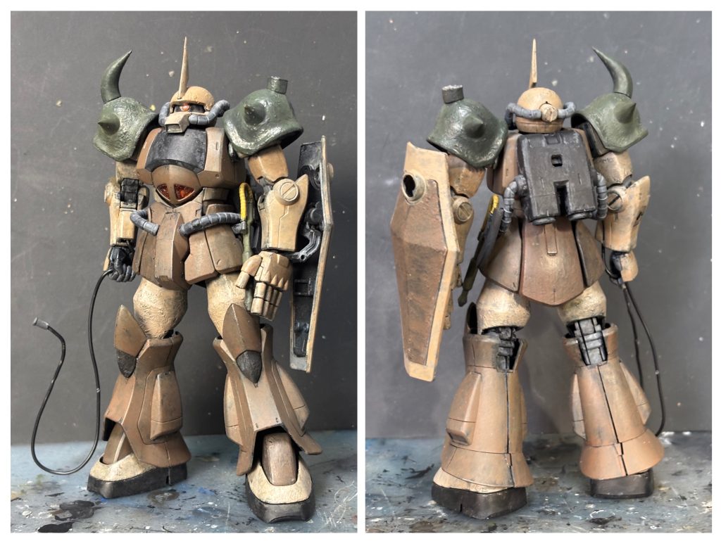まずは全身像を。アニメの印象に沿って、マーキング類はありません。ブレードアンテナ、各部のスパイクはシャープ化に挑戦しましたが、左肩のみバトルダメージとして切断された跡にしました。