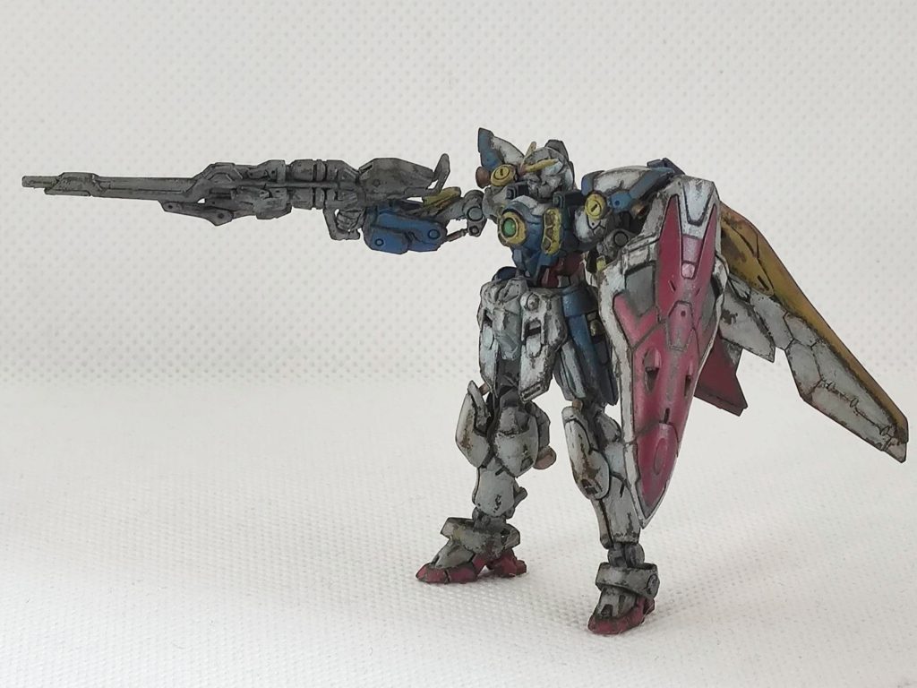 ウイングガンダムは単独任務で整備チームって無かったような。なのでやられ感も出るかもと思いまして。（すいません。この辺詳しくありません。）