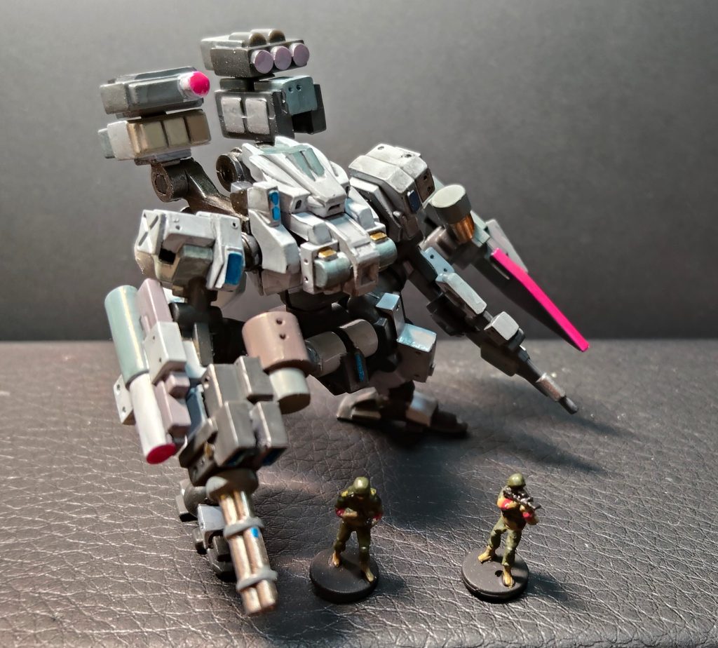 ２）それまでは作業用重機的な扱いで戦力とはみなされなかったプチ・モビルスーツだが、シャアの反乱の際、ラーカイラム艦長自らも操縦したプチモビルーツたちによってアクシズを内部から爆破分断した実績がもはや伝説と化していた。