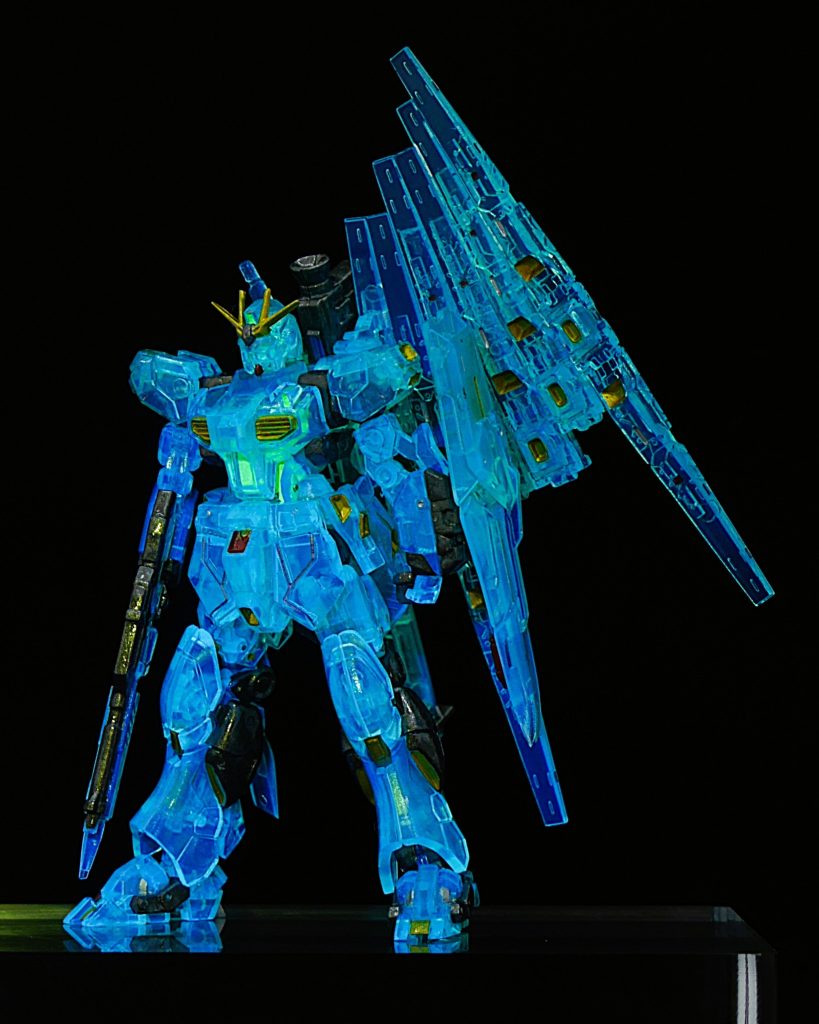 GUNDAM ARTIFACT νガンダム (クリア)–8枚目/制作者：佐々木 一