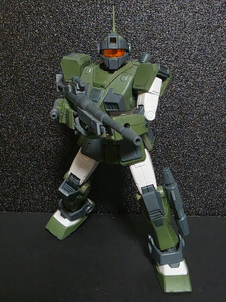 塗装に関して基本的な塗装はガンダムマーカーエアブラシシステムを使い、ザクダークグリーンやジオングレー等を駆使してできる限りMSV版のカラーリングに近づけました…。