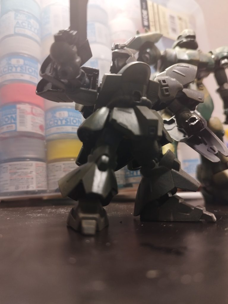 陸戦型達で。もう少し近藤版なんかに寄せていっても良かったと思います。ただ、こうやって並べられて満足です。今回は小さいものを撮った関係か、写真が下手だったので、次からは改善したいと思います。最後までご覧頂きありがとうございました！