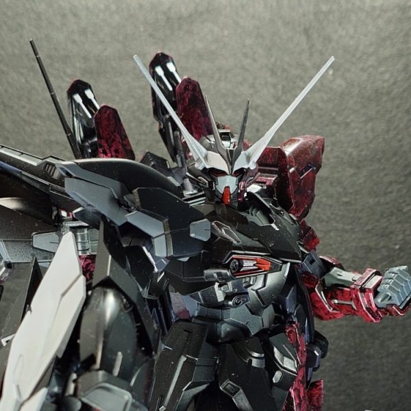 テスタメントガンダム・リューク