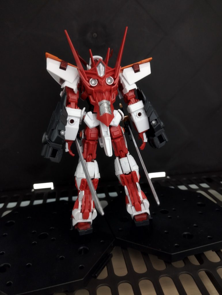 後ろ。刀はｱｰﾏｰｼｭﾅｲﾀﾞｰの鞘を加工してぶっ刺しです✨ｗ