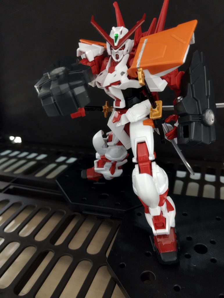 戦国ｱｽﾄﾚｲのｻﾌﾞｱｰﾑは手甲(ﾅｯｸﾙ)にしました。握り部分を外して完全に手甲でも良かったのですがﾅｯｸﾙのほうがカッコよかった。