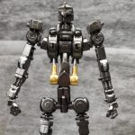 ガンダムフレームを塗装しました。腰部のシリンダーは、ゴールドとシルバーで塗り分け[…]