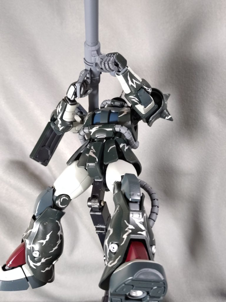 射撃シーン。たまにはこういうアングルも(笑)
