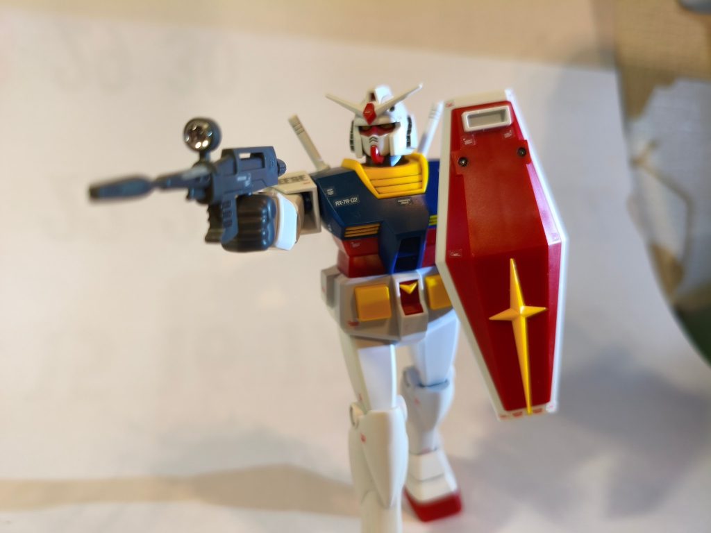 アクションポーズ(renpou_emb)ライフルのスコープはカスタマイズシールを貼ってディテールアップしてます(gandam2)