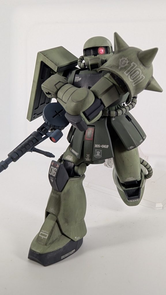 「ええい、よくもジーンを」なんて部下想いな人物なんだろう(zaku-kao9)良い人だ…凄いよデニム曹長！命令無視したジーンと結局は一緒に暴れてたけど（笑）ご存知の通り、このあと散ります！（笑）