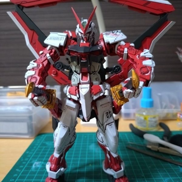 MGガンダムアストレイレッドフレーム改（筆塗り全塗装）