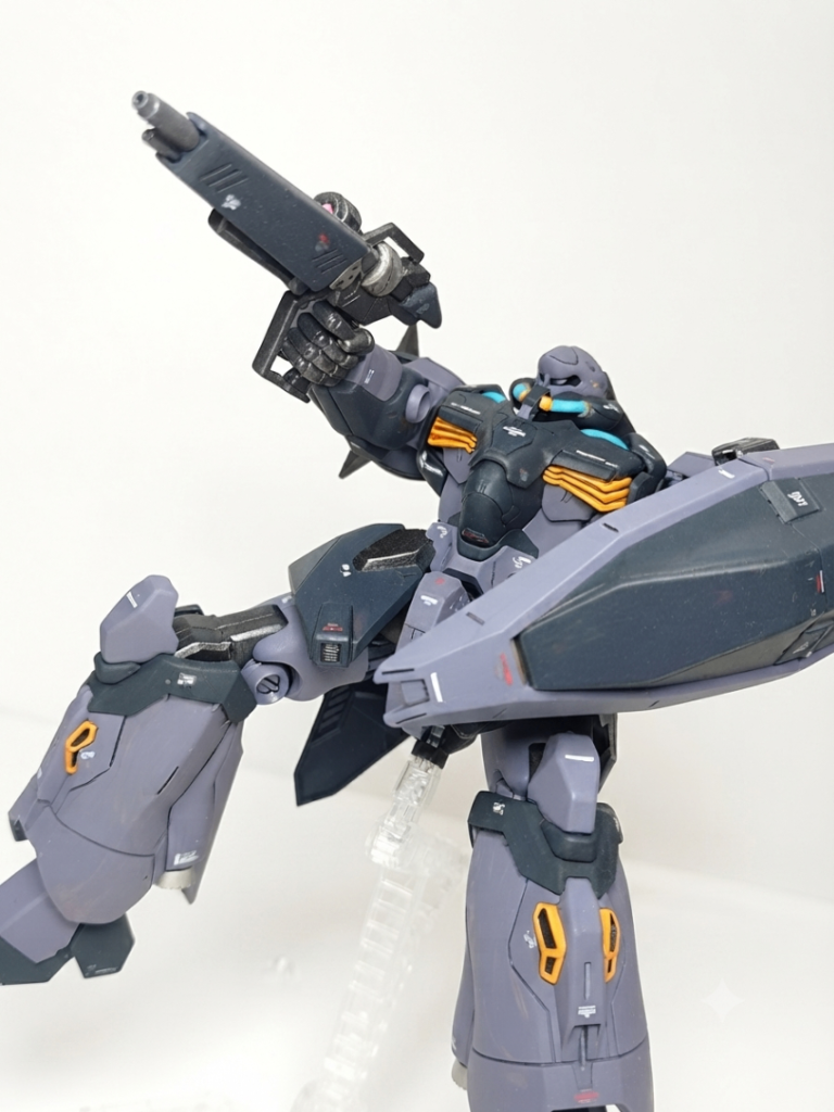 ロングビームライフルスターブライトアイアンとミッドナイトブルーで塗り分け、シルバーをアクセントで使用。センサーは付属のシールの上からUVレジンコーティングです。