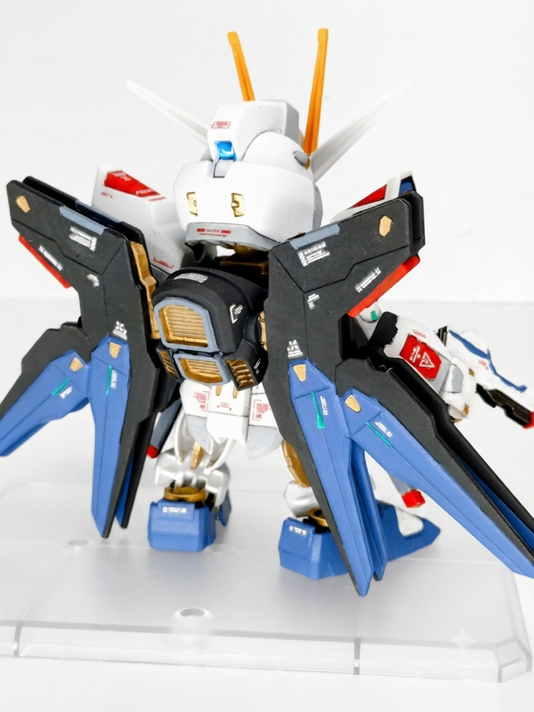 白…オフホワイト赤…モンザレッド青…エアリアル（改修型）ブルー黃…ハイネオレンジ黒…ジャーマングレー灰1…エアクラフトグレー灰2…ネイビーグレー金…スーパーリッチゴールドセンサー類はラピテープにレジンコーティングでギラギラに仕上げてます。