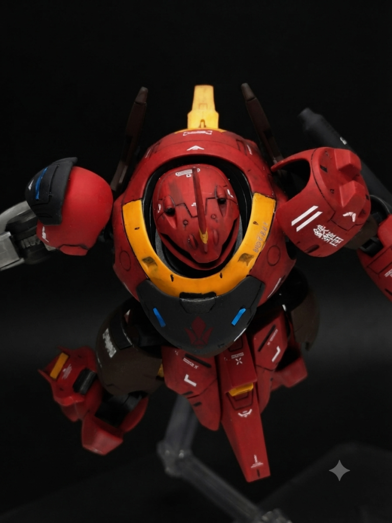 というわけでモデルはもちろん、みんな大好き某″黒の騎士団″のエース機です！製作にあたりランドマンロディが理想だったのですが、足が高騰していて手が出せずマンロディで仕上げました。ちなみに工程の中で一番面倒だったのは合わせ目消しです…（笑）