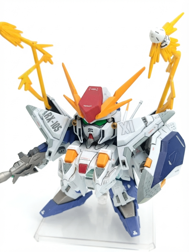ミノフスキーミサイルのエフェクトはキャラクターイエローで色ムラが出るように塗ってます。その他、劇場版も見返しながら塗り分けました（笑）