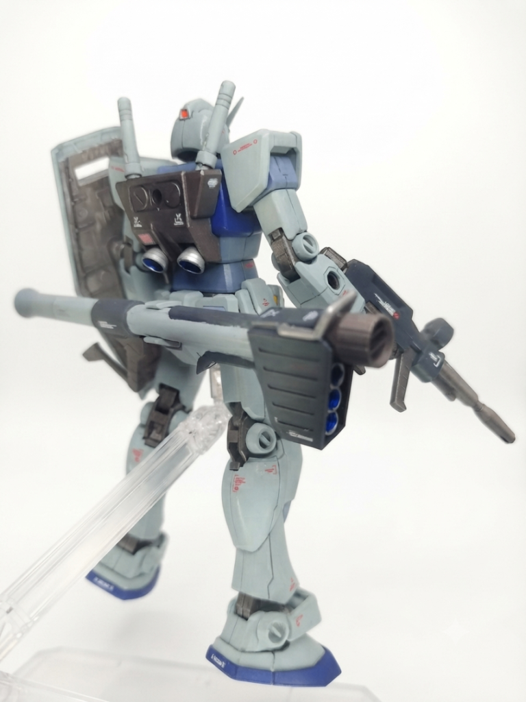 白…エアクラフトグレー青…ティターンズブルー黒…ジャーマングレー黄…ハイネオレンジ他…スーパーリッチゴールドと焼鉄色をアクセントにちょい塗り。