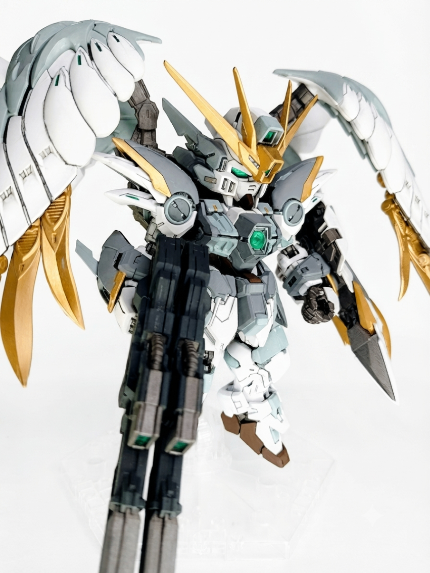 XXXG-00W0 ウイングガンダムゼロEW（スノーホワイトカラー