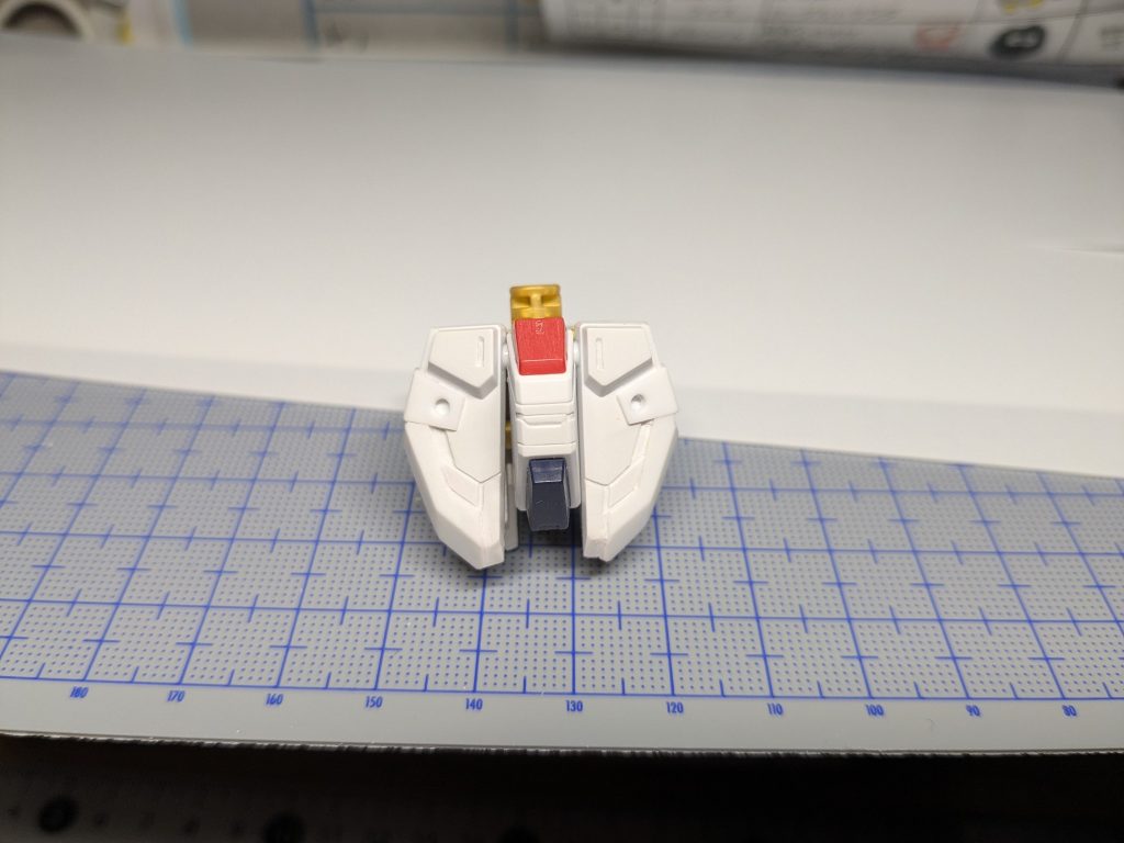 腰部もプラバンでモリモリしました。