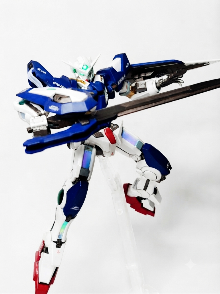 GNソード（ソードモード）エクシアの代名詞たるメイン武装。メタルブラックとガンメタルで重たい印象に。