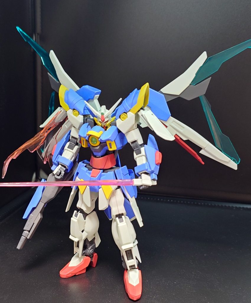 ウイングを展開することで光の翼も展開可能です機体名のイマージュ(幻影)とはこの光の翼のビームウイングが由来になっていますついでにビームマントも展開できるのでビームエフェクトマシマシですね！