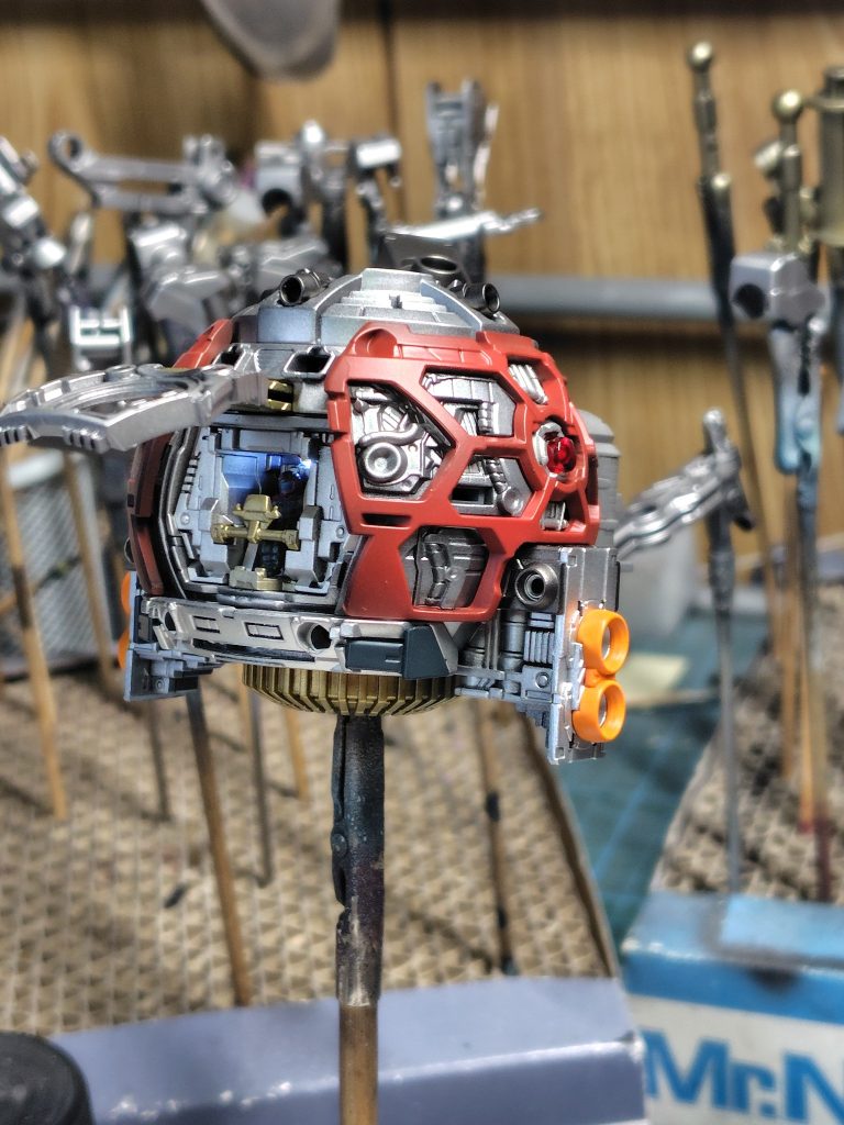二度と日の目を見ないであろう内装フレーム。