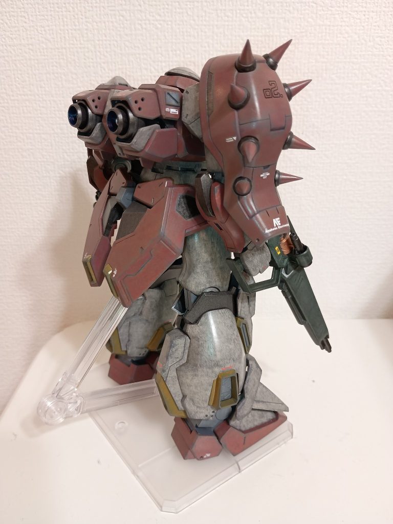 バックショット📸ベンチレーションのために穴開けるの結構好きです🪏
