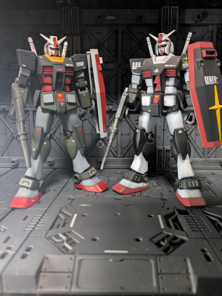 一見見分けのつきにくいプロトタイプガンダムと、プロトタイプガンダムは21番の初期HGUCからの改造になります。