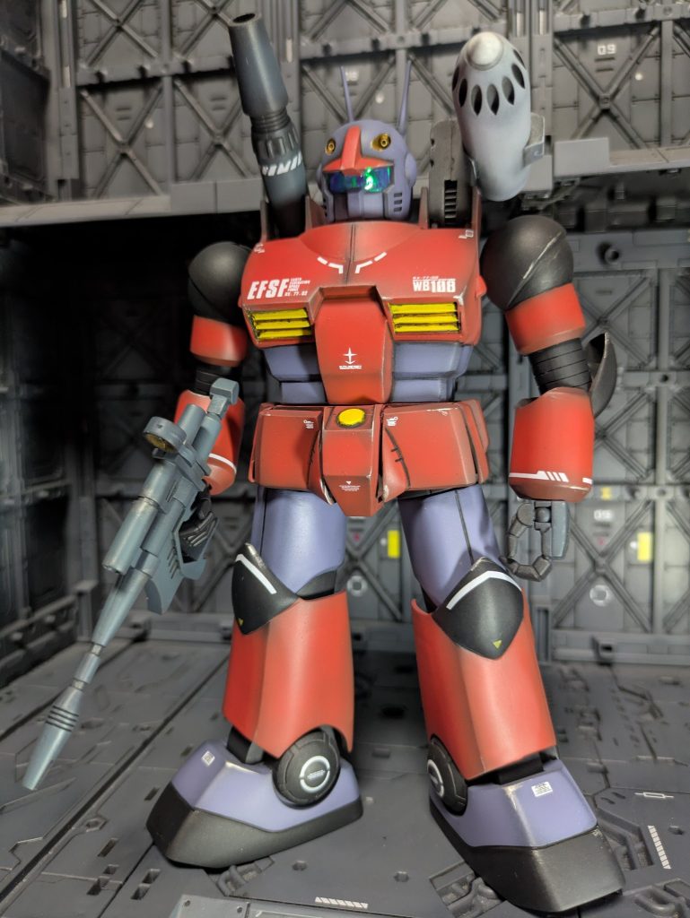 スプレーミサイルランチャーにも換装できます