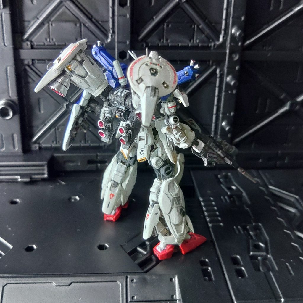 後方上面を掲載追加しました。