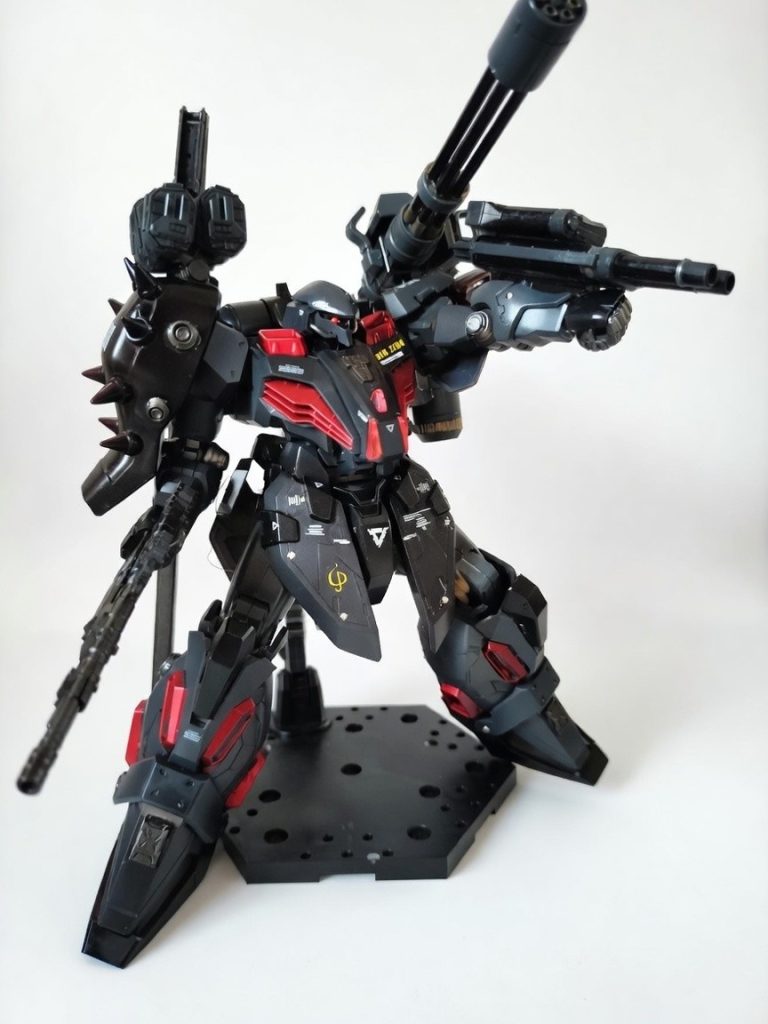 武装:ネビュラtype-A・6連装ガトリングキャノン・ロングレンジメガビームライフル・マルチミサイルポッド×6・ビームアサルトライフル・ダブルビームキャノン・ヘッドバルカン( 3門)・メガビームサーベル