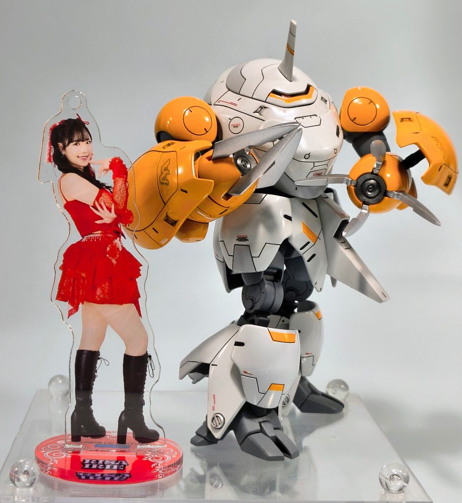 最後にアクスタと特に意味無く、推しのりさち(バズり中の“盛れミ”バージョンと)