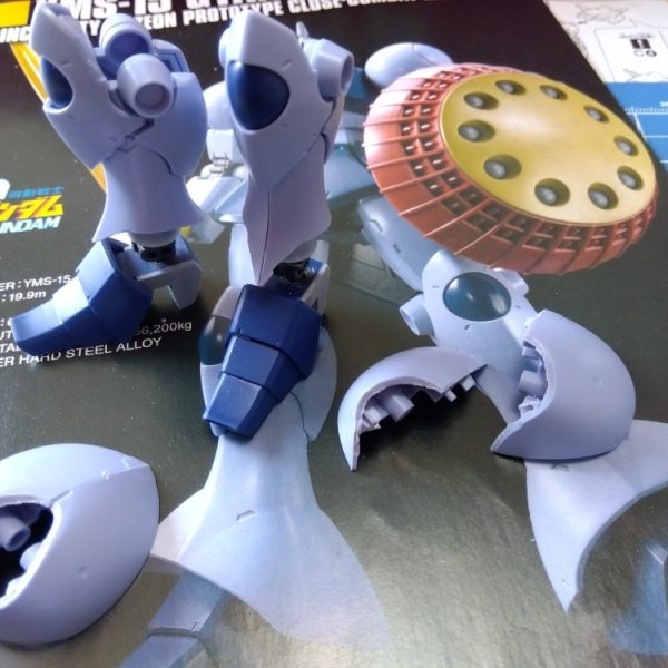 ギャン×ドラッツェ　制作開始しました😆その１