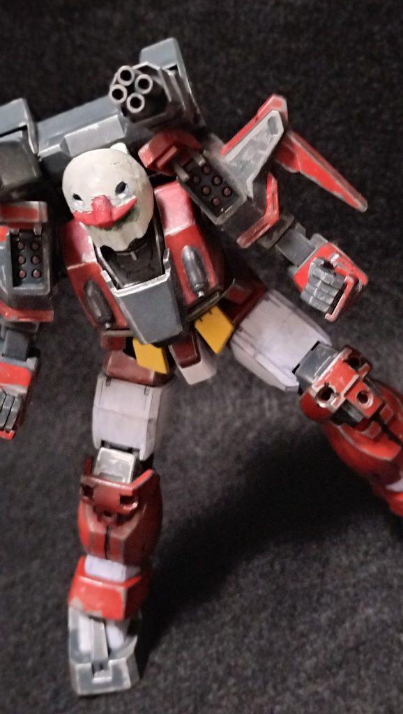 ガンキャノンの頭部は紛失したのでスクラッチしました。(ﾉД`)