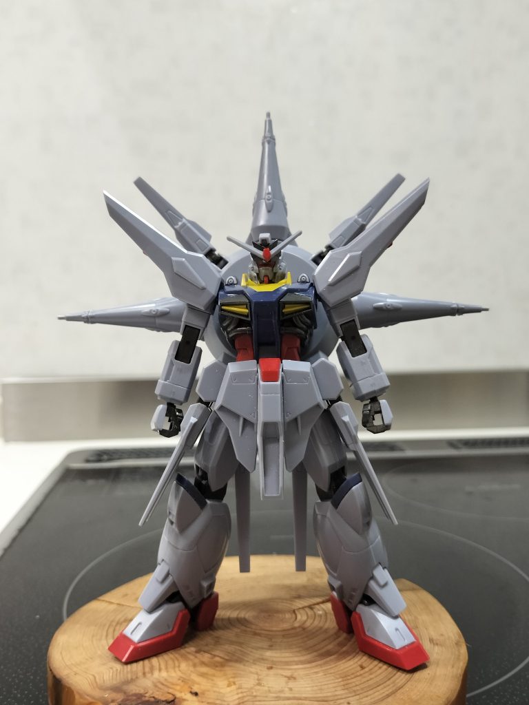 作品名：HGプロビデンスガンダム<p>股関節に回転軸を移植しました ハの字で立たせることが出来るようになりました</p>
