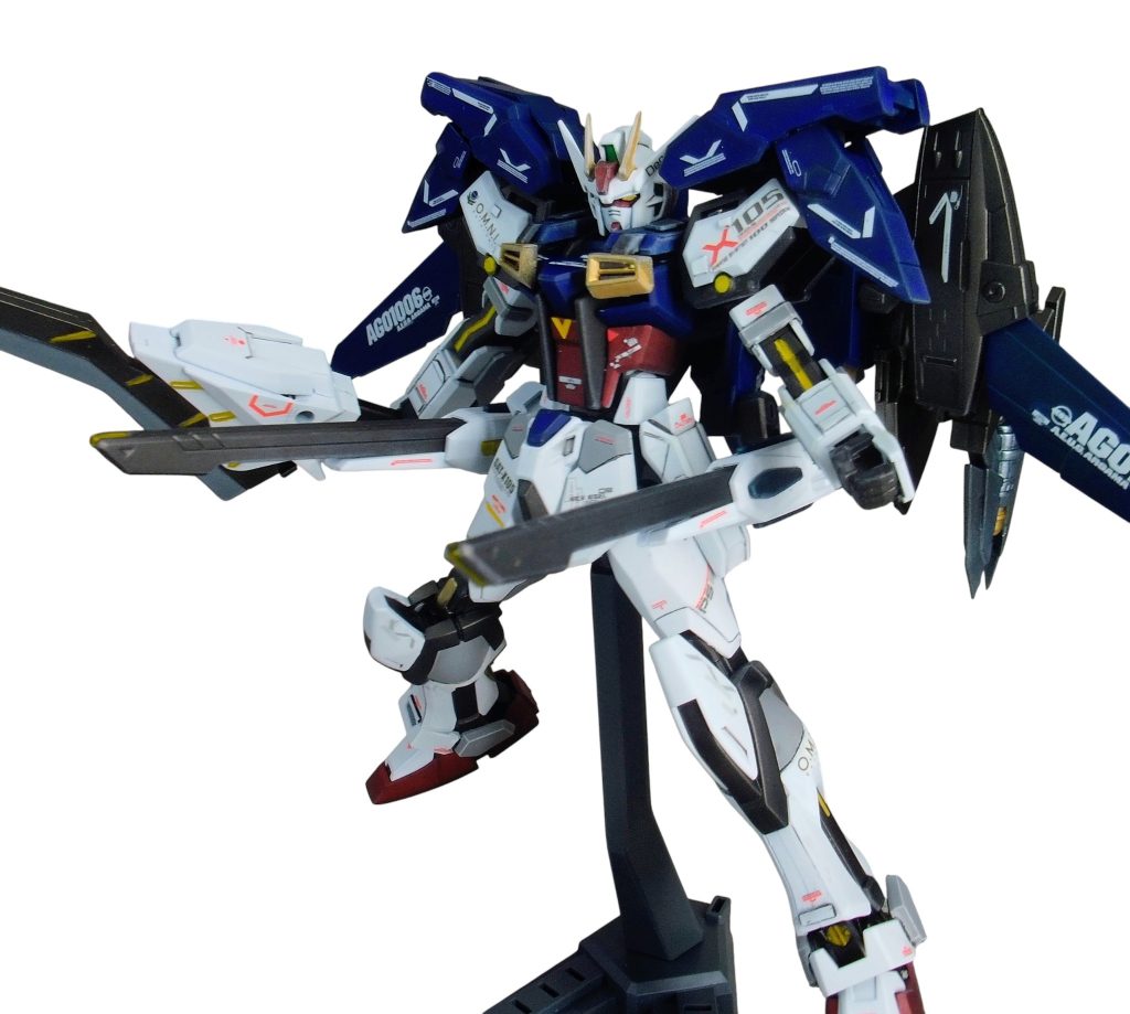 スタービルドストライクが元なのできちんとレールキャノンが撃てます！