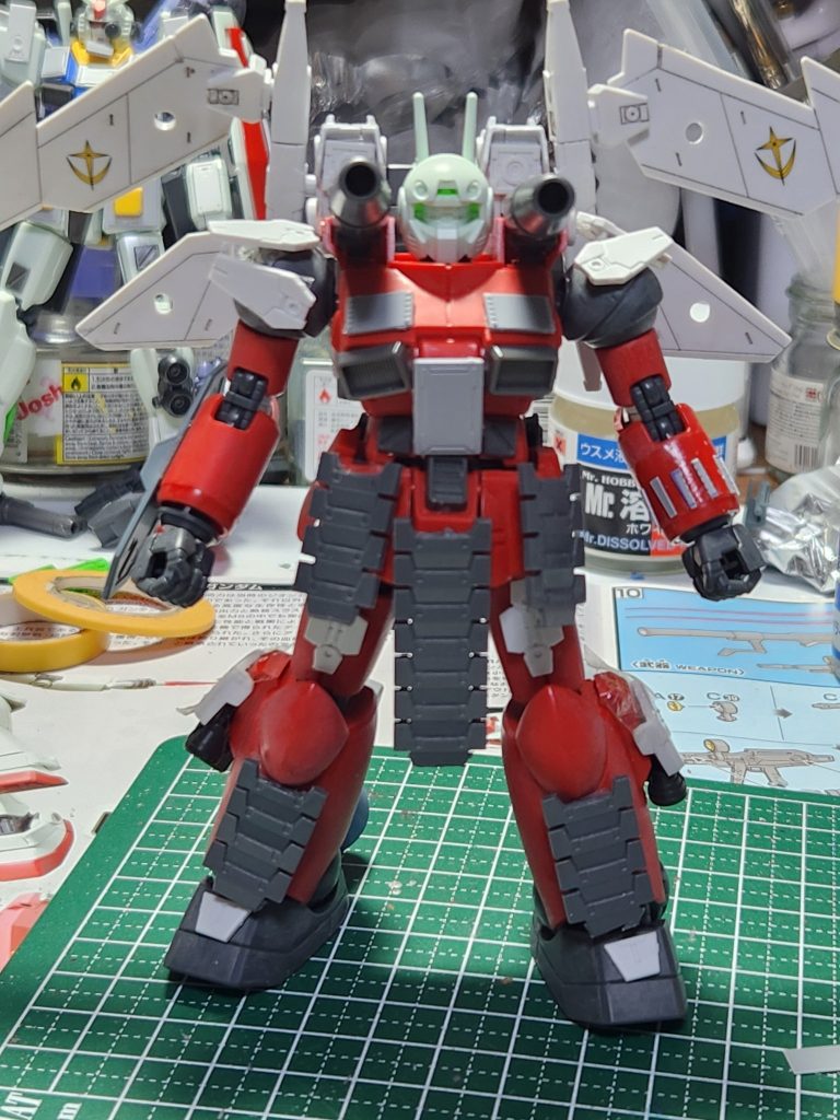 ウイングバージョンも考えましたが、飛ばさすのには重そうなのでやめました。