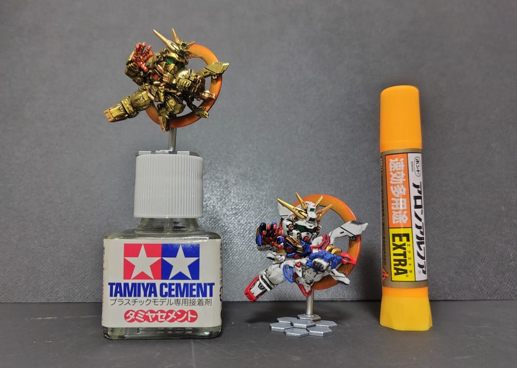 アーティファクトのリ・ガズィと同時進行でサクサクっと作りましたので、ビコーンは今回はなし。ハイパーモードは超楽ちんでした♫ハイパーモードの手元と胸につけたクリアパーツは光るんですが、目元光らないので写しません（笑）