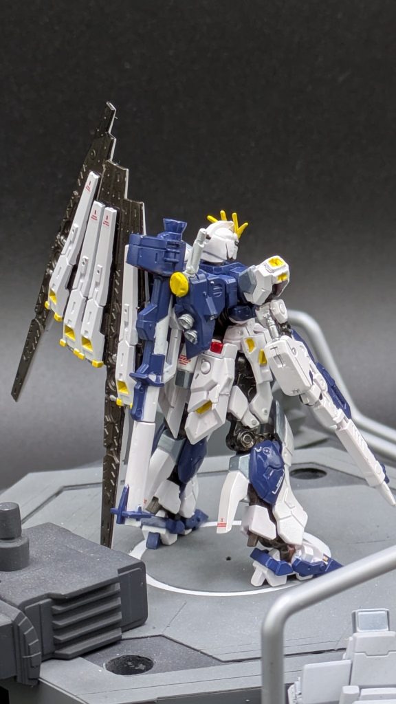 ガンダムアーティファクト νガンダム–6枚目/制作者：エイチワイ