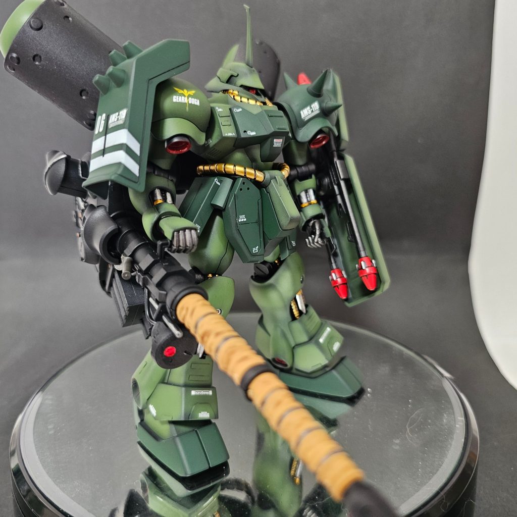 重武装の名に恥じないHGの中では大きいキットです(zaku-kao6)